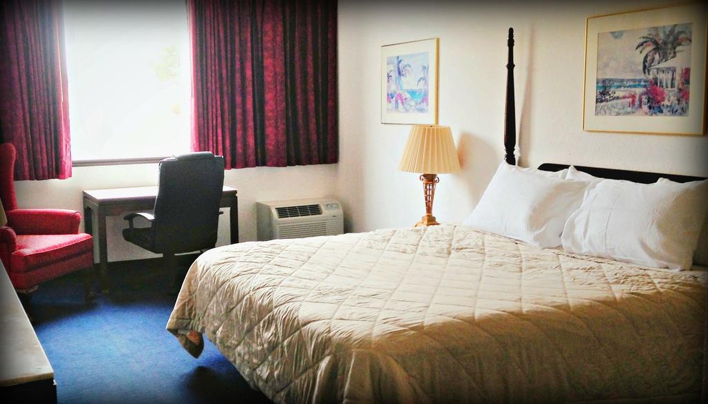 Garden Hotel And Conference Center South Beloit المظهر الخارجي الصورة