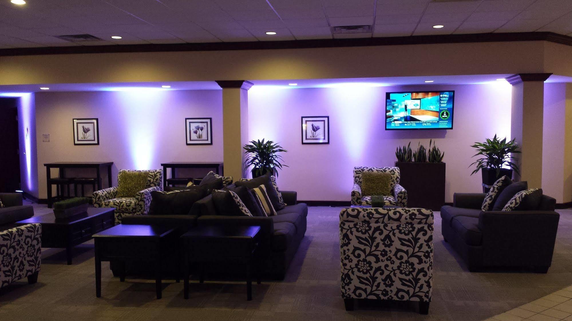 Garden Hotel And Conference Center South Beloit المظهر الخارجي الصورة